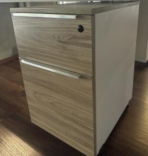 Cajonera móvil con ruedas — roble/blanco